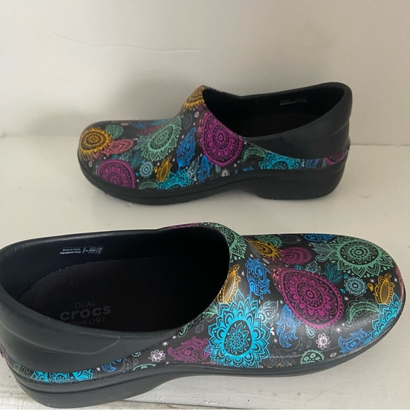 Crocs Neria Pro II Floral Paisley Dual Comfort Mules Clogs Multicolor Women US7 - Picture 12 of 13